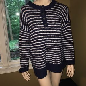 Soft navy and white American Eagle Sweater